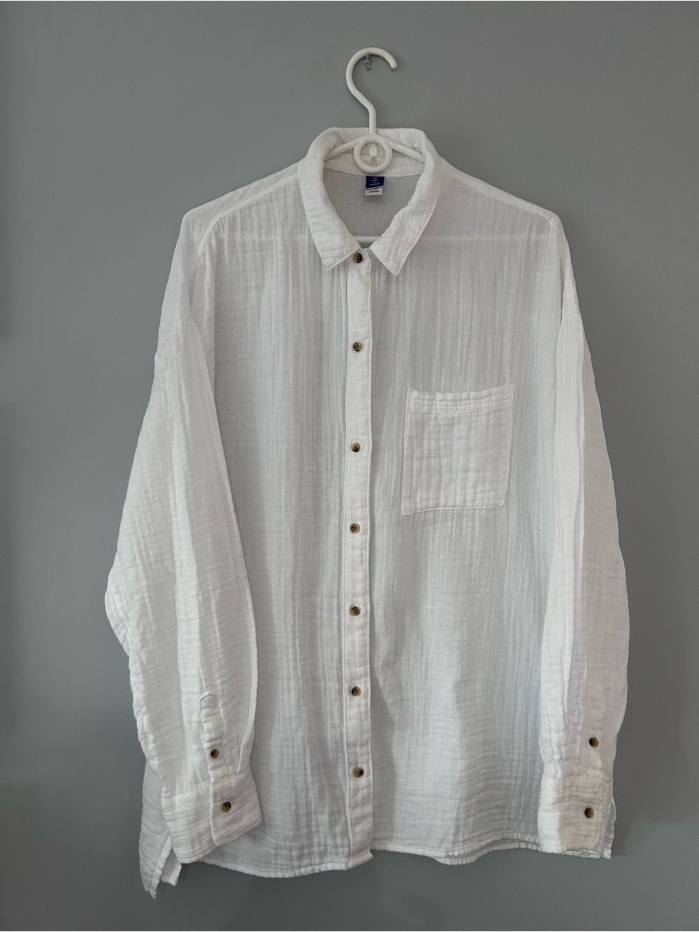 Old Navy double-gauze button up shirt